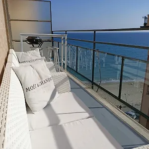 La Casa Di Noemi , Savona Italia