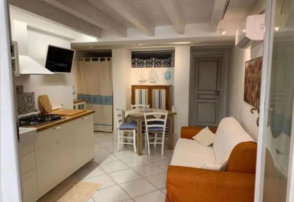 Charly'S House Villa Cagliari 0*,  Italy